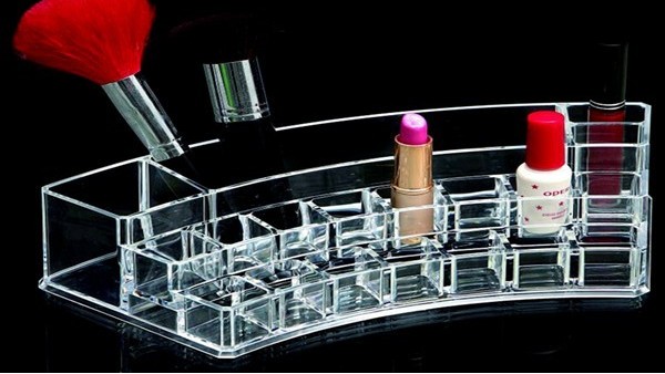 博藝生產(chǎn)的亞克力展示架有什么優(yōu)勢(shì)讓客戶選擇我們呢？