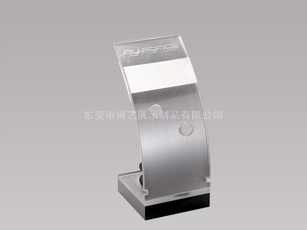 大型超市如何用亞克力制品來展現(xiàn)商品，讓顧客有消費的沖動呢？